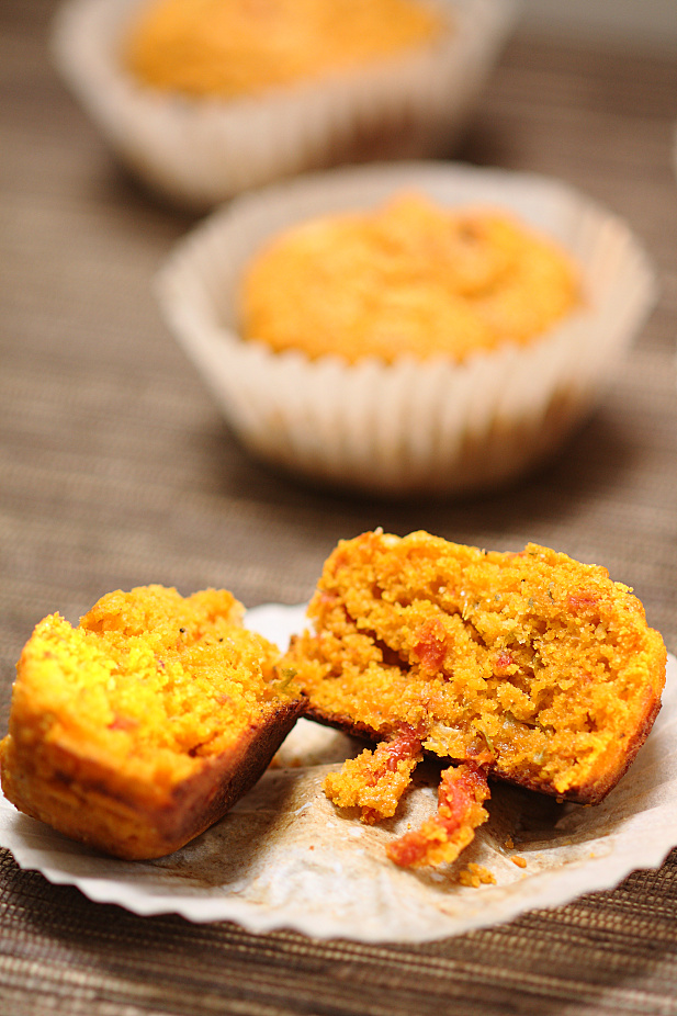 sun-dried tomato pesto corn muffins