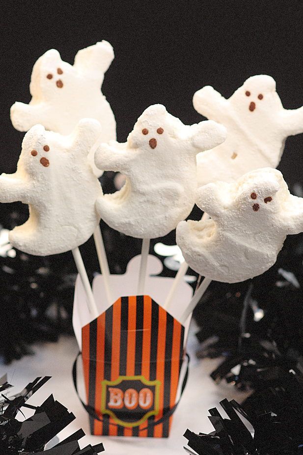 All Natural Marshmallow Ghosts