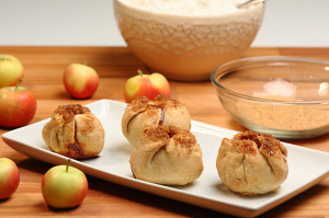 Crimson Gold Mini Apple Pie Bites